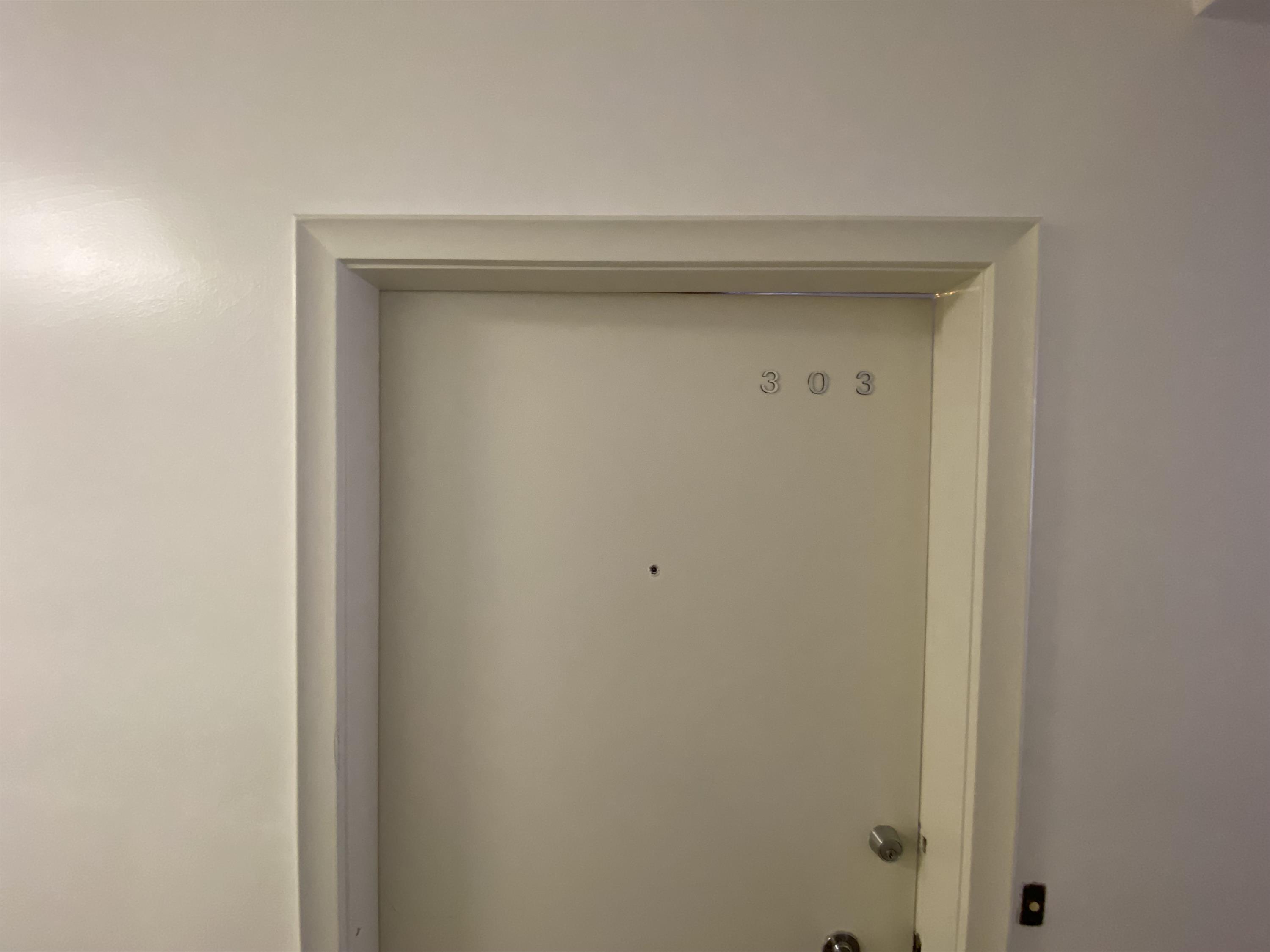 10655 Wilshire Blvd., Unit 303